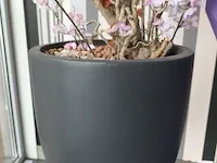 Kunstplant in pot met statafel - afbeelding 5 van  7