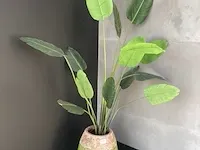 Kunstplant in pot - afbeelding 1 van  3