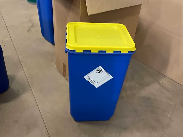 Kunststof afvalcontainer (10x) - afbeelding 2 van  3