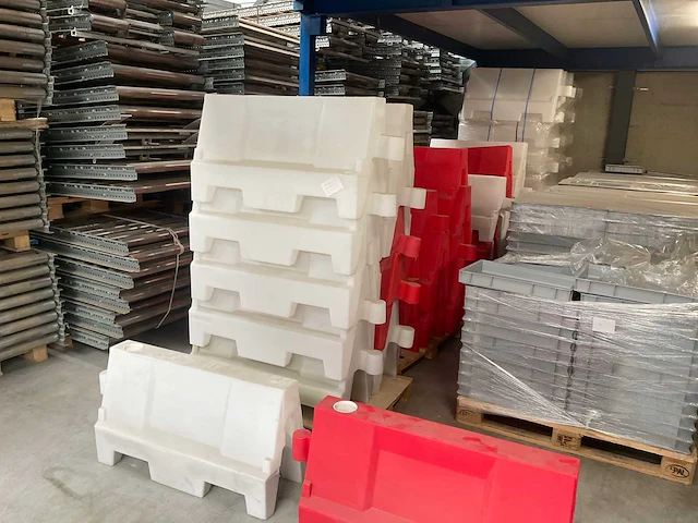 Kunststof barrier (55x) - afbeelding 5 van  6