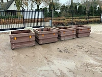 Kunststof bloembak 4 stuks - afbeelding 1 van  1