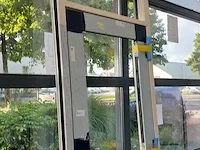 Kunststof deur met kozijn - afbeelding 3 van  8