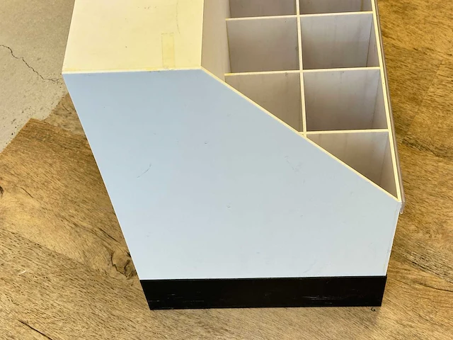 Kunststof display - afbeelding 2 van  2