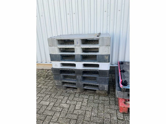 Kunststof euro pallets (8x) - afbeelding 2 van  5