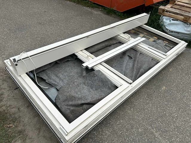 Kunststof kozijn + rolluik - afbeelding 2 van  5