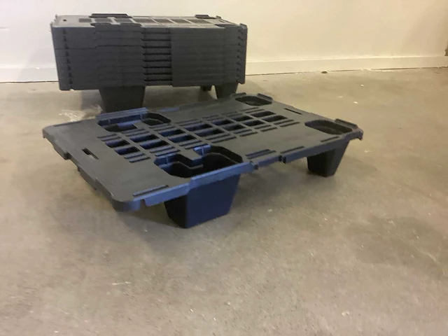 Kunststof pallet (10x) - afbeelding 1 van  5