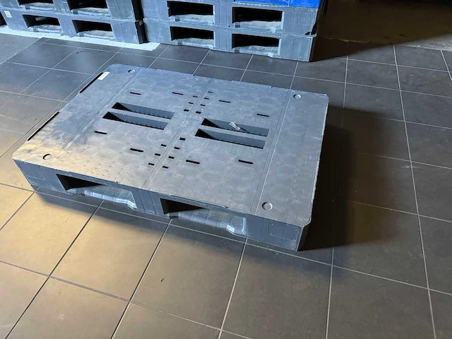 Kunststof pallet 80x120cm 4-weg (25x) - afbeelding 3 van  4