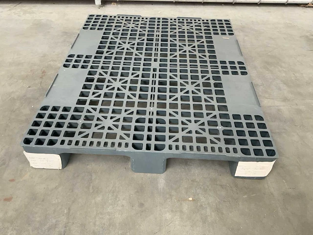 Kunststof pallet - afbeelding 2 van  5