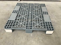 Kunststof pallet - afbeelding 2 van  5