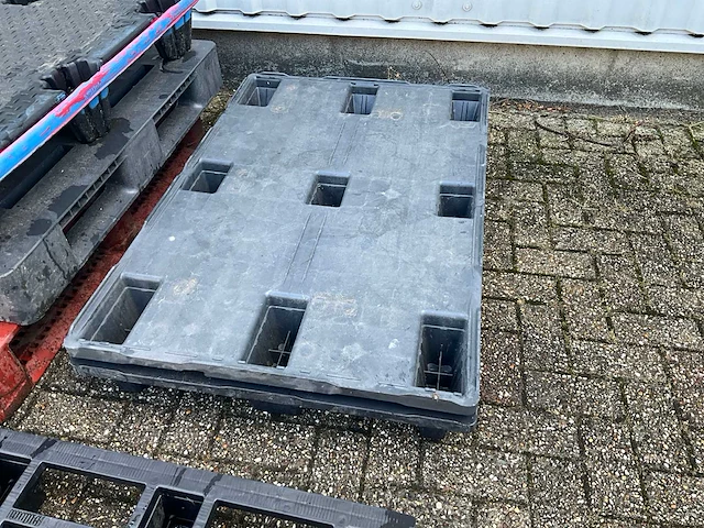 Kunststof pallets (7x) - afbeelding 3 van  6