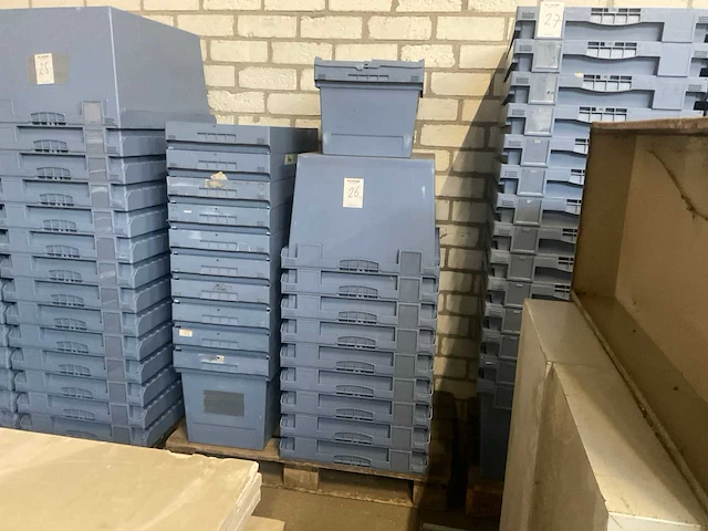 Kunststof stapelbak (48x) - afbeelding 1 van  6