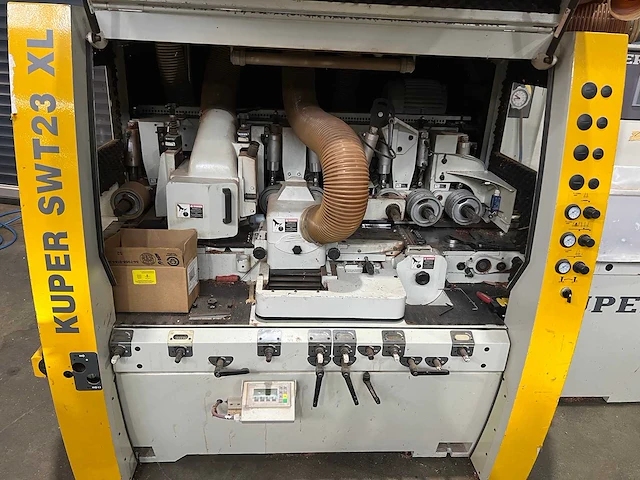 Kuper - swt 23 xl-5 - vierzijdige profileer- en schaafmachine - 2009 - afbeelding 15 van  19