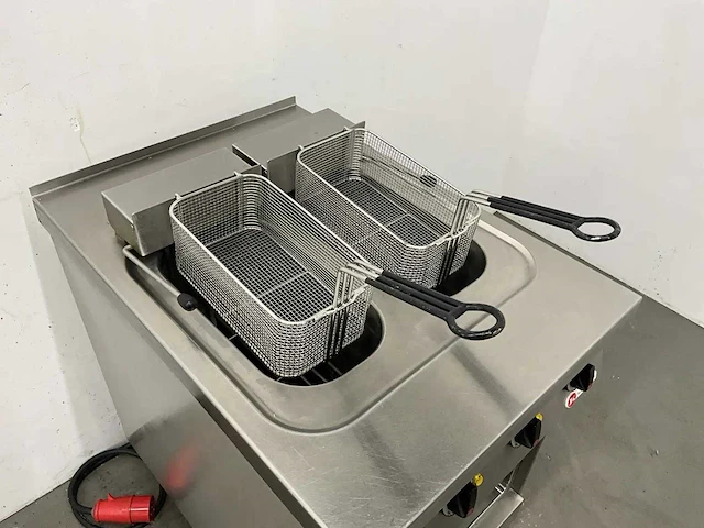 Küppersbusch - fef 224 - dubbele elektrische friteuse - afbeelding 7 van  10