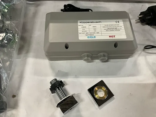 Küppersbusch ese9000.0ge dubbele spoelbak v.v. chrome kraan en druksensor - afbeelding 10 van  12