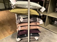 Kussenkar voorzien van kussens - afbeelding 7 van  8