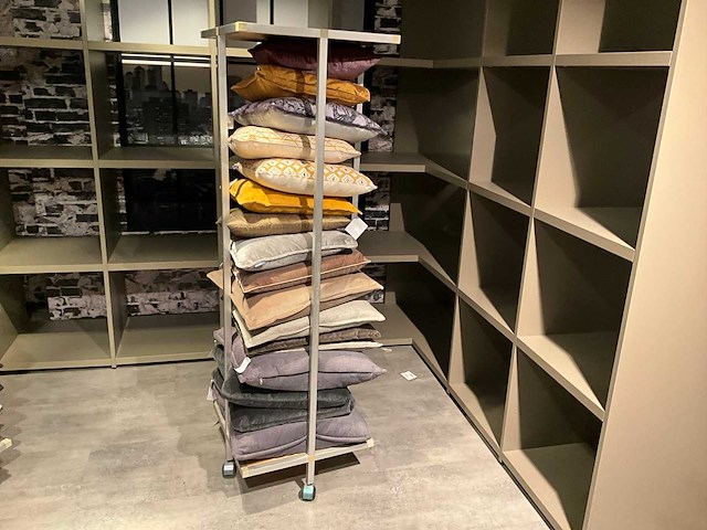 Kussenkar voorzien van kussens - afbeelding 2 van  7