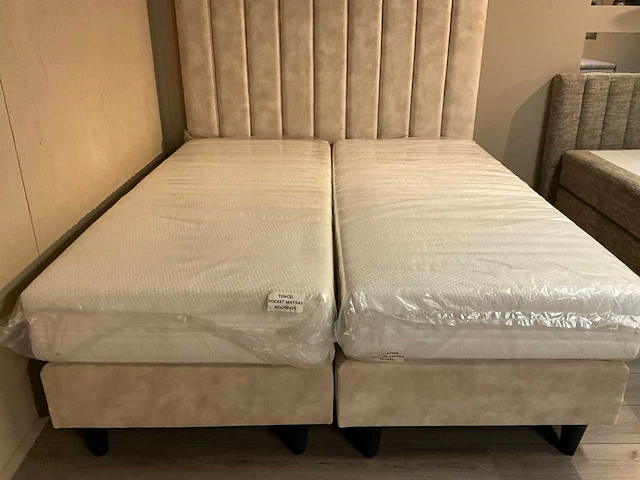 Kuster boxspring - afbeelding 2 van  8