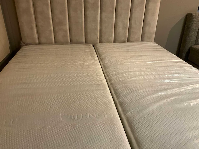 Kuster boxspring - afbeelding 3 van  8