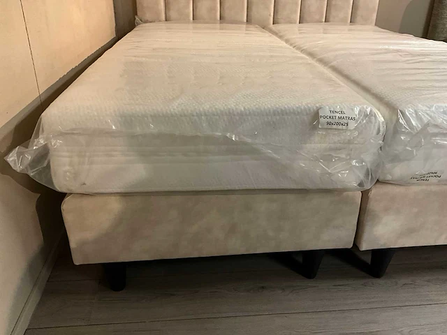 Kuster boxspring - afbeelding 5 van  8