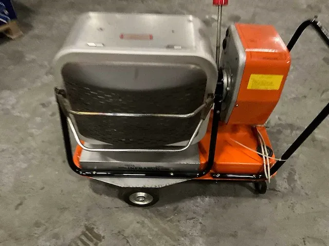 Kusters - hr-218-a kerosine kachel - afbeelding 1 van  5