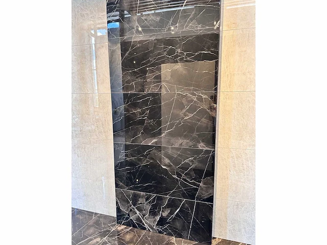 Kutahya black calacatta gepolijst vloertegel 60x120 cm 120,96 m² - afbeelding 1 van  5