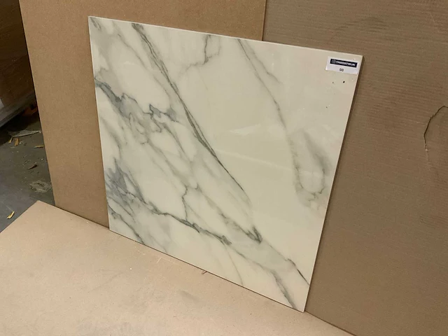 Kutahya calacatta gepolijst vloertegel 80x80 cm 61,44 m² - afbeelding 3 van  4