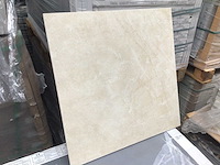 Kutahya pulpis ivory gepolijst vloertegel 60x60 cm 54 m² - afbeelding 6 van  7