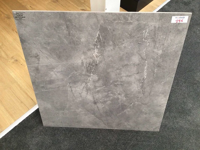 Kutahya royal pulpis grijs gepolijst vloertegel 80x80 cm 61,44 m² - afbeelding 2 van  4
