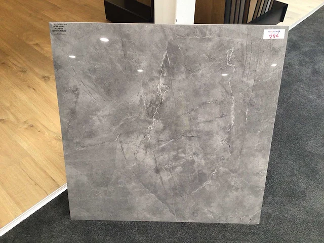 Kutahya royal pulpis grijs gepolijst vloertegel 80x80 cm 61,44 m² - afbeelding 3 van  4