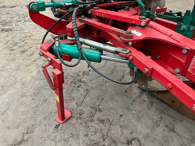 Kverneland eg 100 4-schaar ploeg - afbeelding 4 van  25