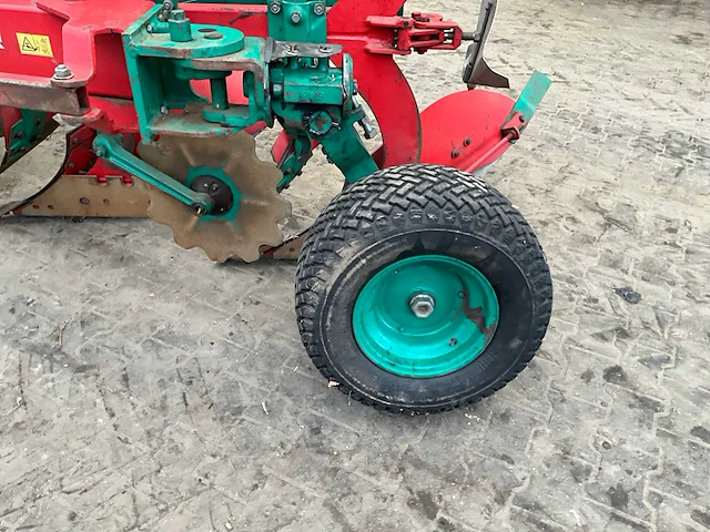 Kverneland eg 100 4-schaar ploeg - afbeelding 21 van  25