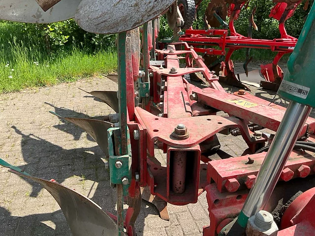 Kverneland lb100 / 4 schaar ploeg - afbeelding 11 van  11