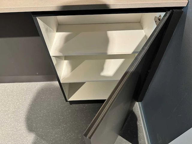 Kvik - showroomkeuken (c) - afbeelding 5 van  13