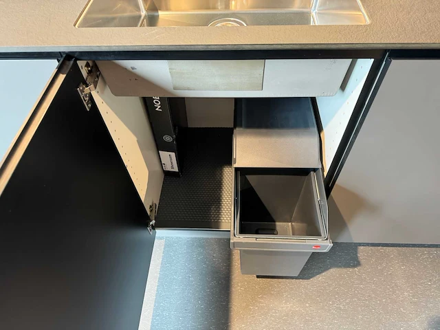 Kvik - showroomkeuken - afbeelding 6 van  43