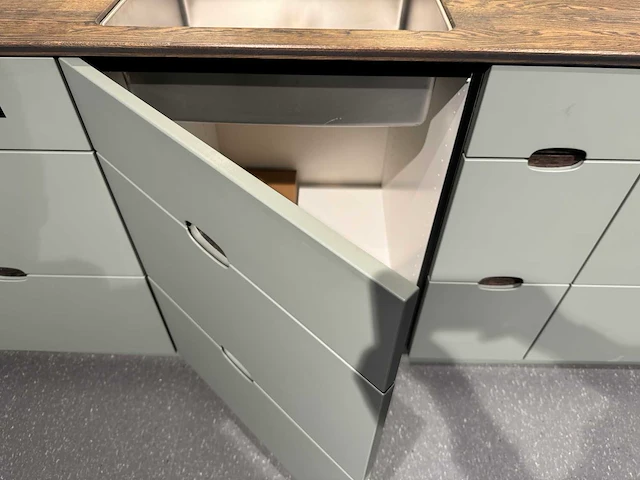 Kvik - showroomkeuken - afbeelding 2 van  42