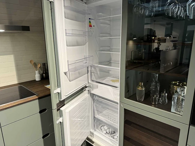 Kvik - showroomkeuken - afbeelding 18 van  42