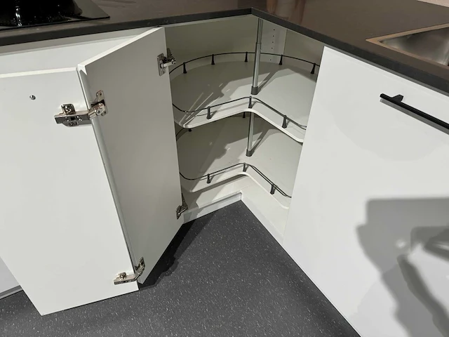 Kvik - showroomkeuken - afbeelding 8 van  32