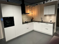 Kvik - showroomkeuken - afbeelding 1 van  32