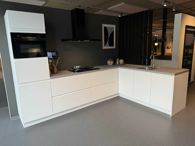 Kvik - showroomkeuken - afbeelding 1 van  29