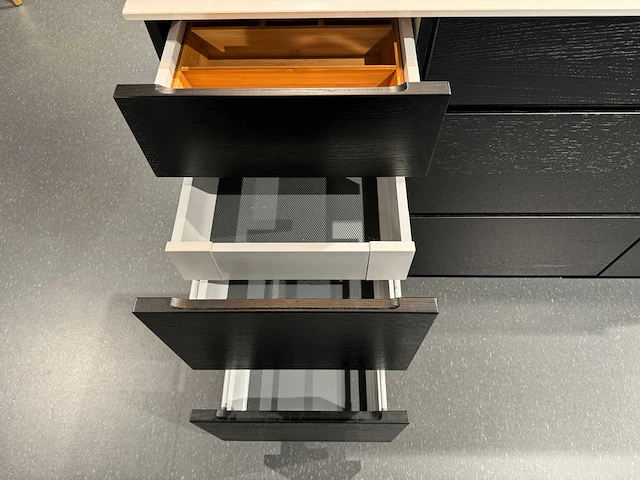 Kvik - showroomkeuken - afbeelding 9 van  37