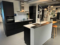 Kvik - showroomkeuken - afbeelding 1 van  37