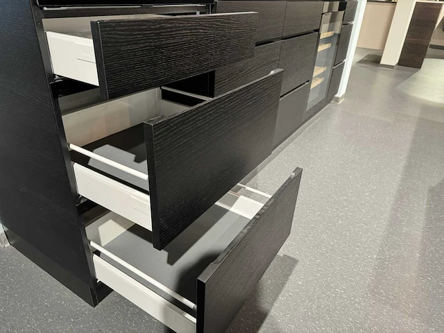 Kvik - showroomkeuken - afbeelding 35 van  37