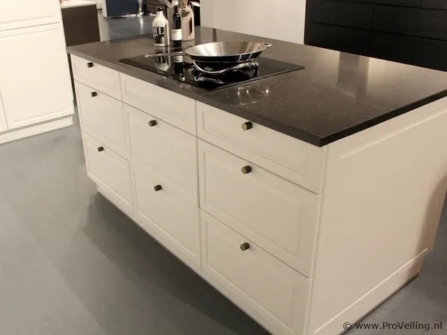 Kvik eilandkeuken - 180x96cm / apparatenwand ca. 184x220cm - afbeelding 19 van  40