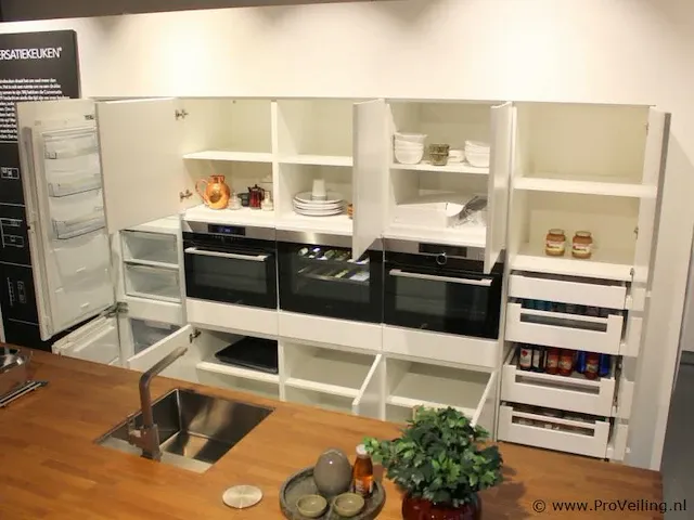 Kvik eilandkeuken met apparatenwand model mano - afbeelding 41 van  49