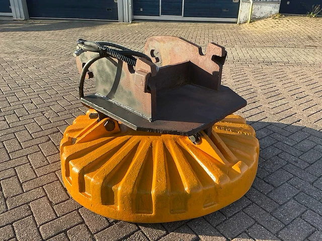 Kw supply rlb 1350 hijsmagneet - afbeelding 1 van  10