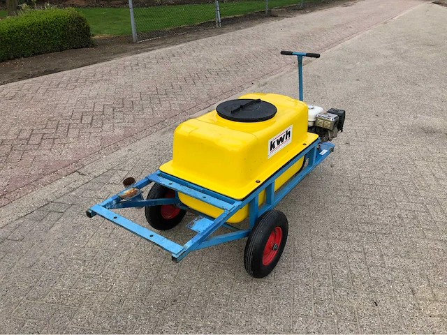 Kwh spuitwagen - afbeelding 7 van  12