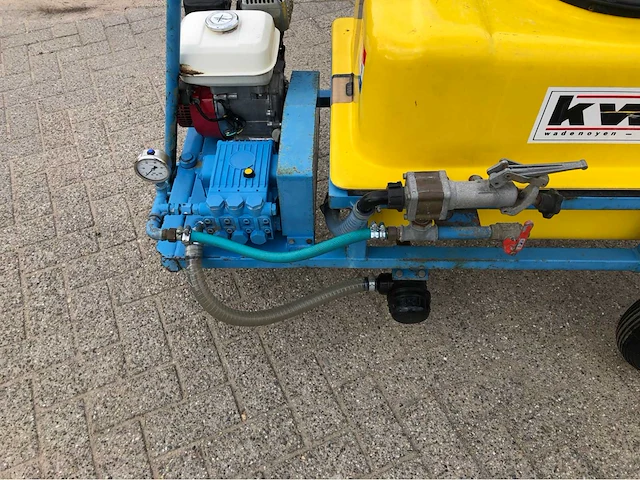 Kwh spuitwagen - afbeelding 11 van  12