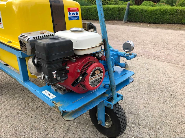 Kwh spuitwagen - afbeelding 12 van  12