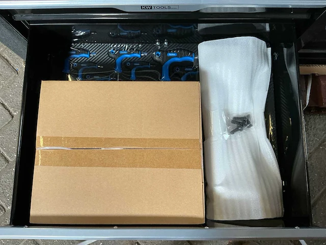 Kwtools gevulde gereedschapswagen nieuw in doos - afbeelding 4 van  17