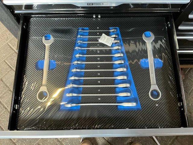 Kwtools gevulde gereedschapswagen nieuw in doos - afbeelding 16 van  17